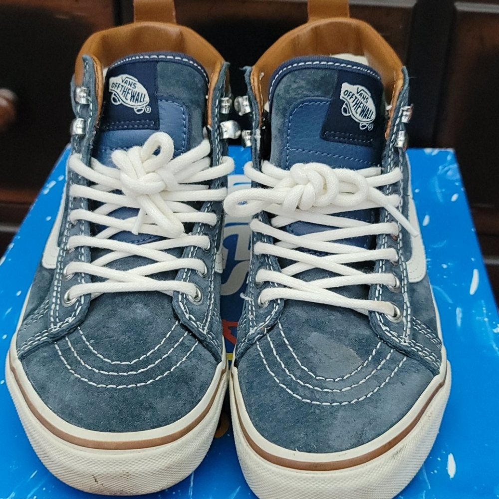 Blue Vans waterproof Hightower 4.5